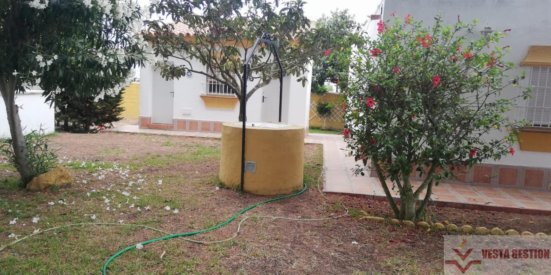 For sale of chalet in Chiclana de la Frontera