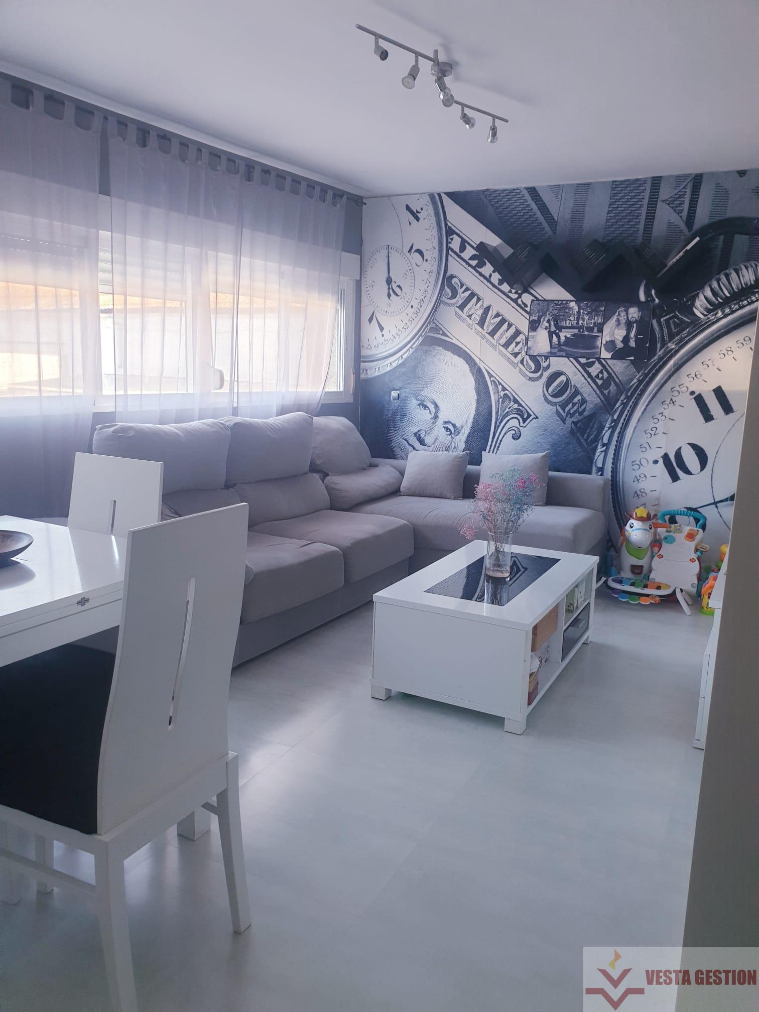 For sale of flat in San Fernando