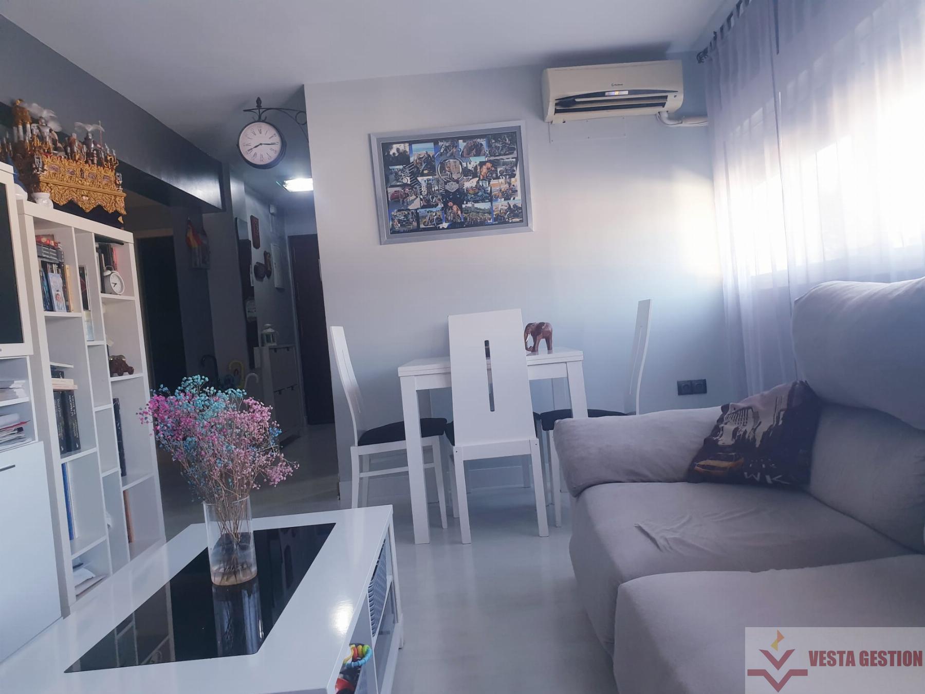For sale of flat in San Fernando