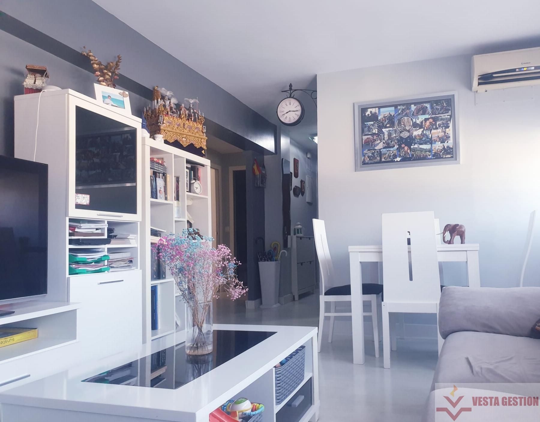 For sale of flat in San Fernando