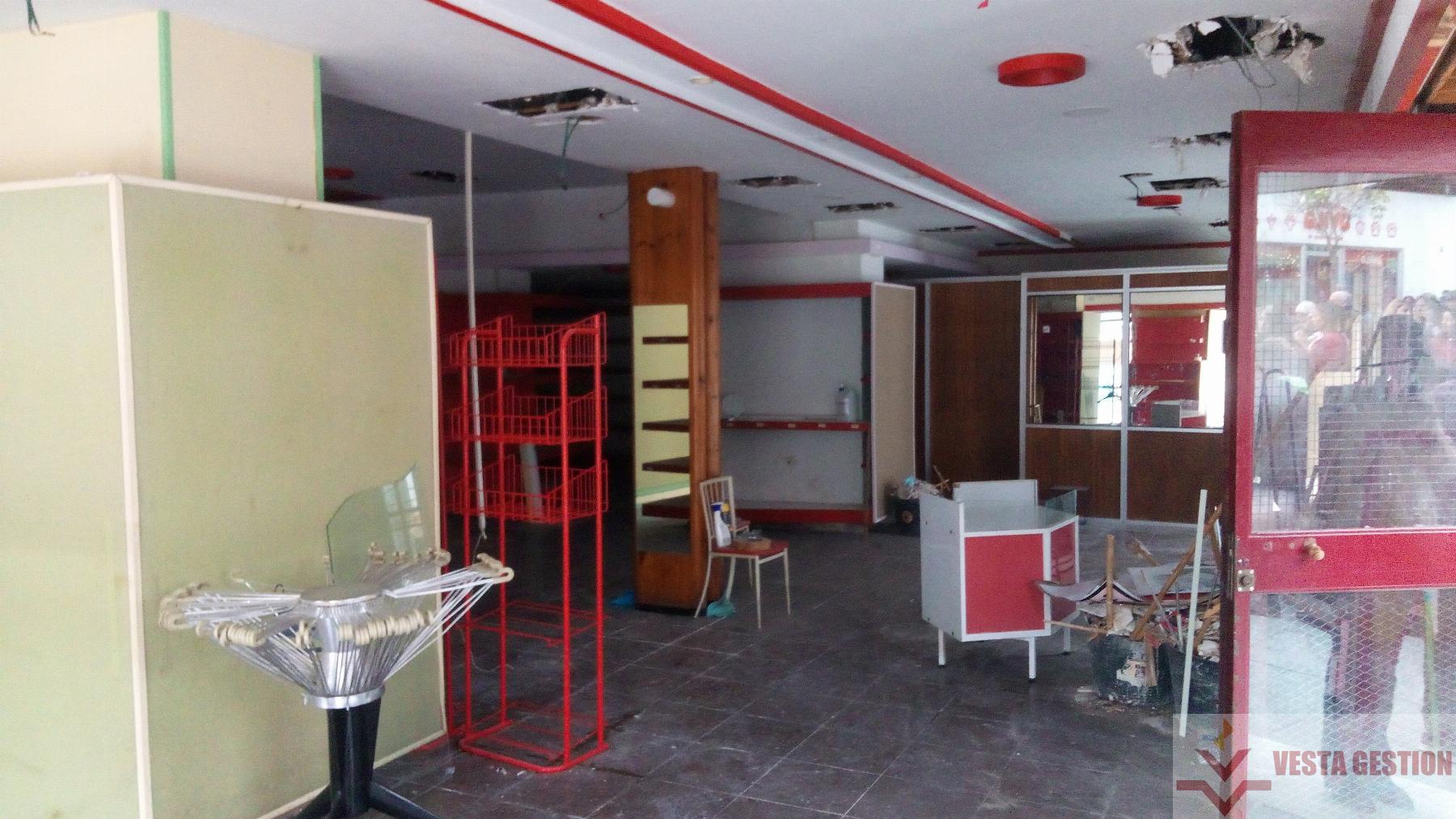 For rent of commercial in San Fernando