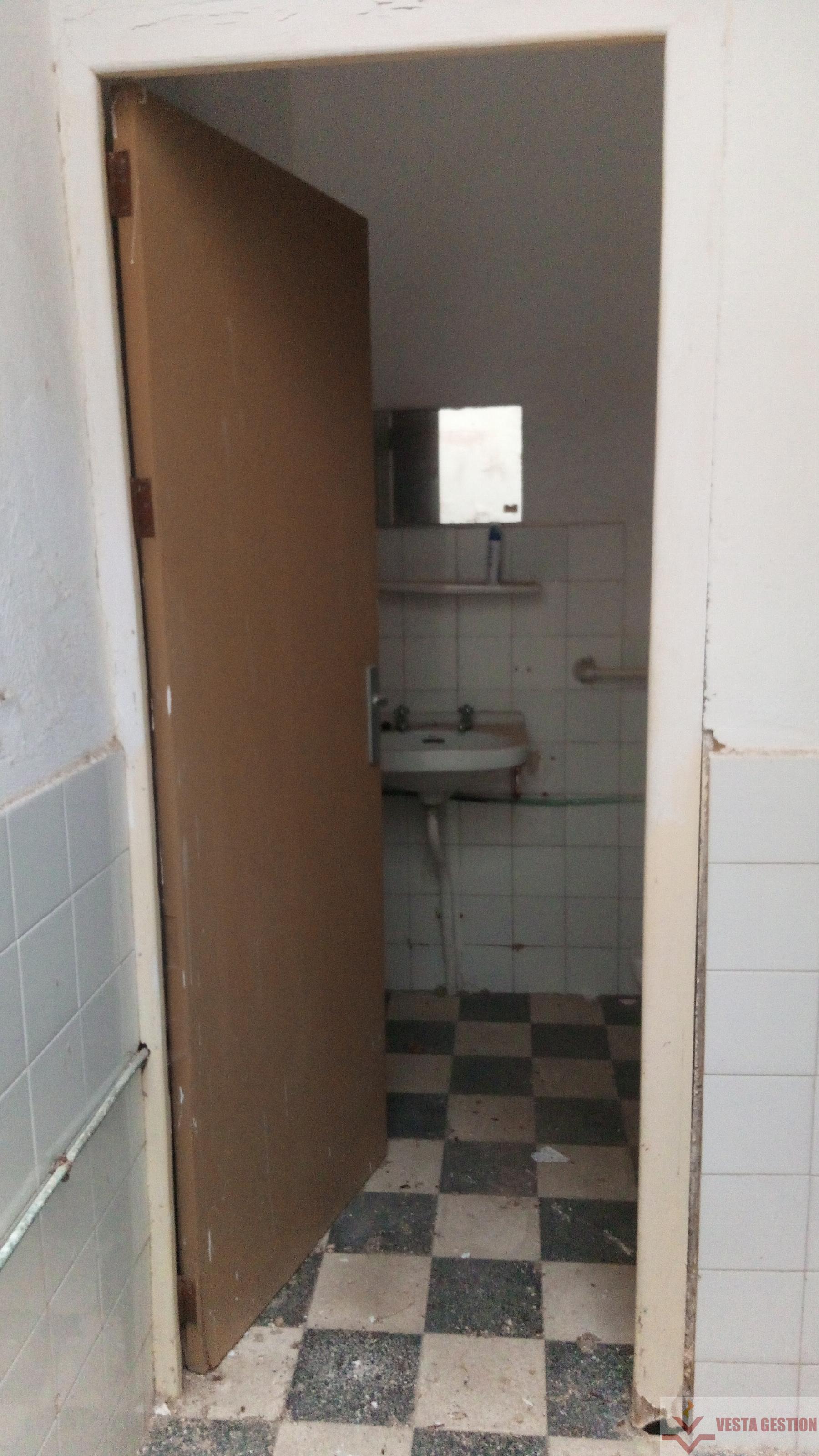 For rent of commercial in San Fernando
