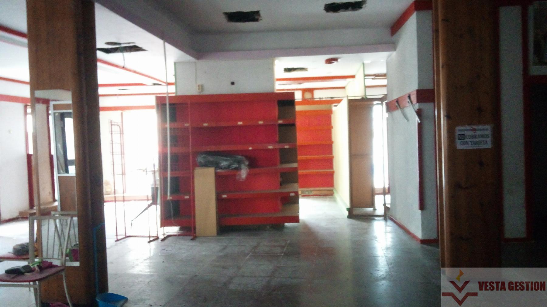 For rent of commercial in San Fernando