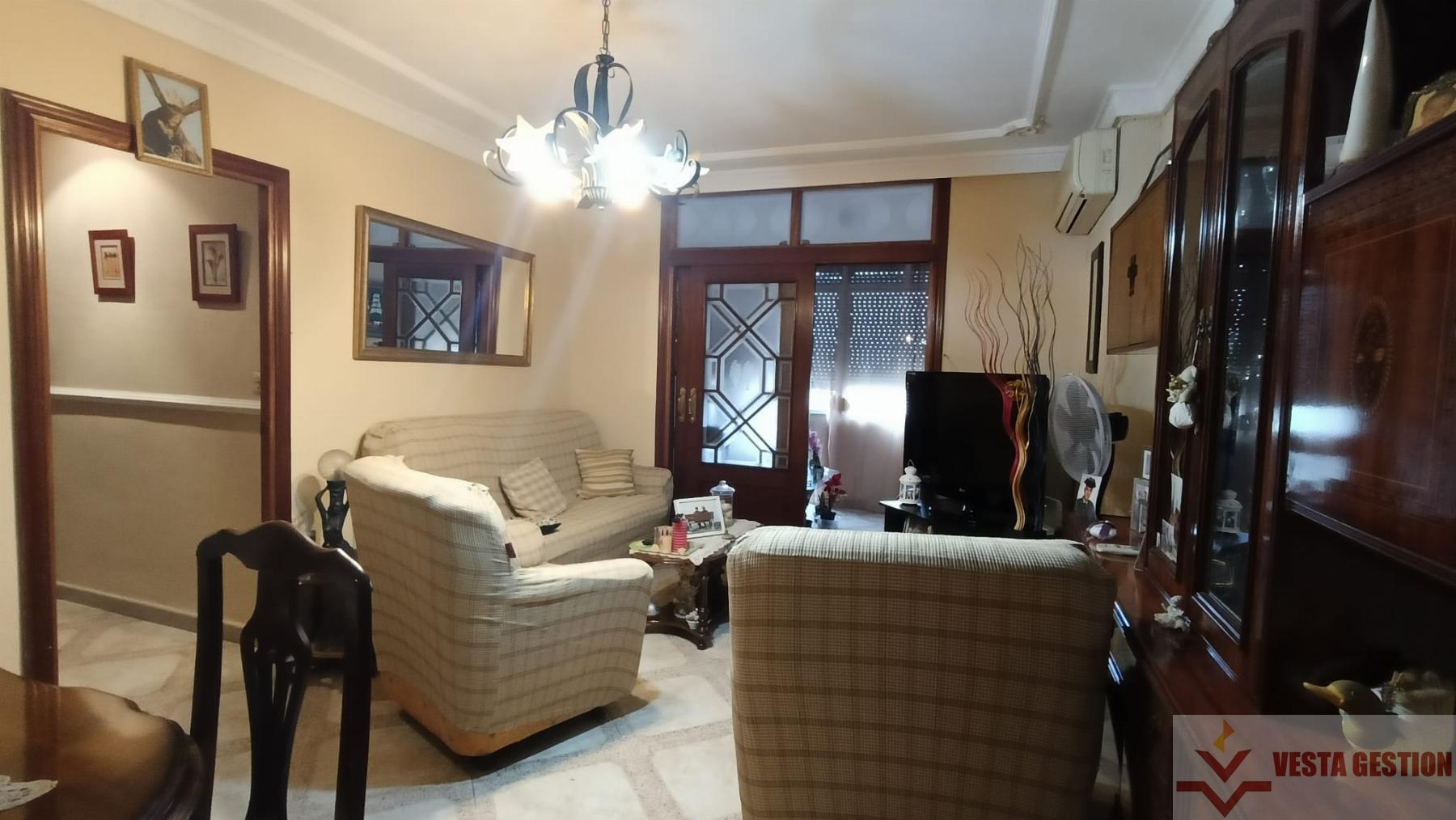 For sale of flat in San Fernando