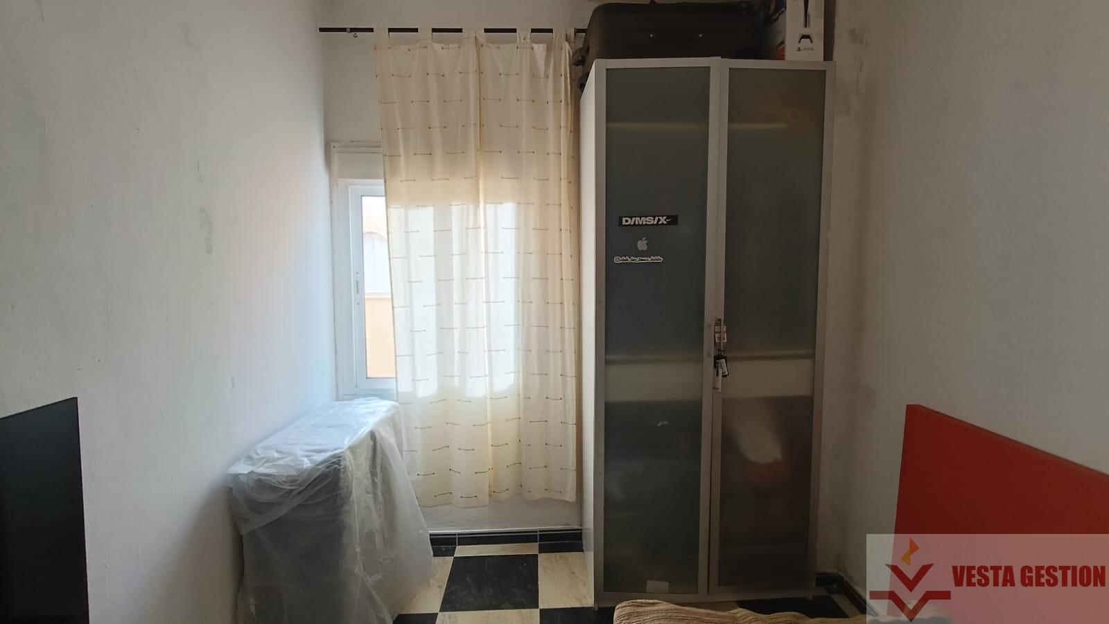 For sale of flat in San Fernando