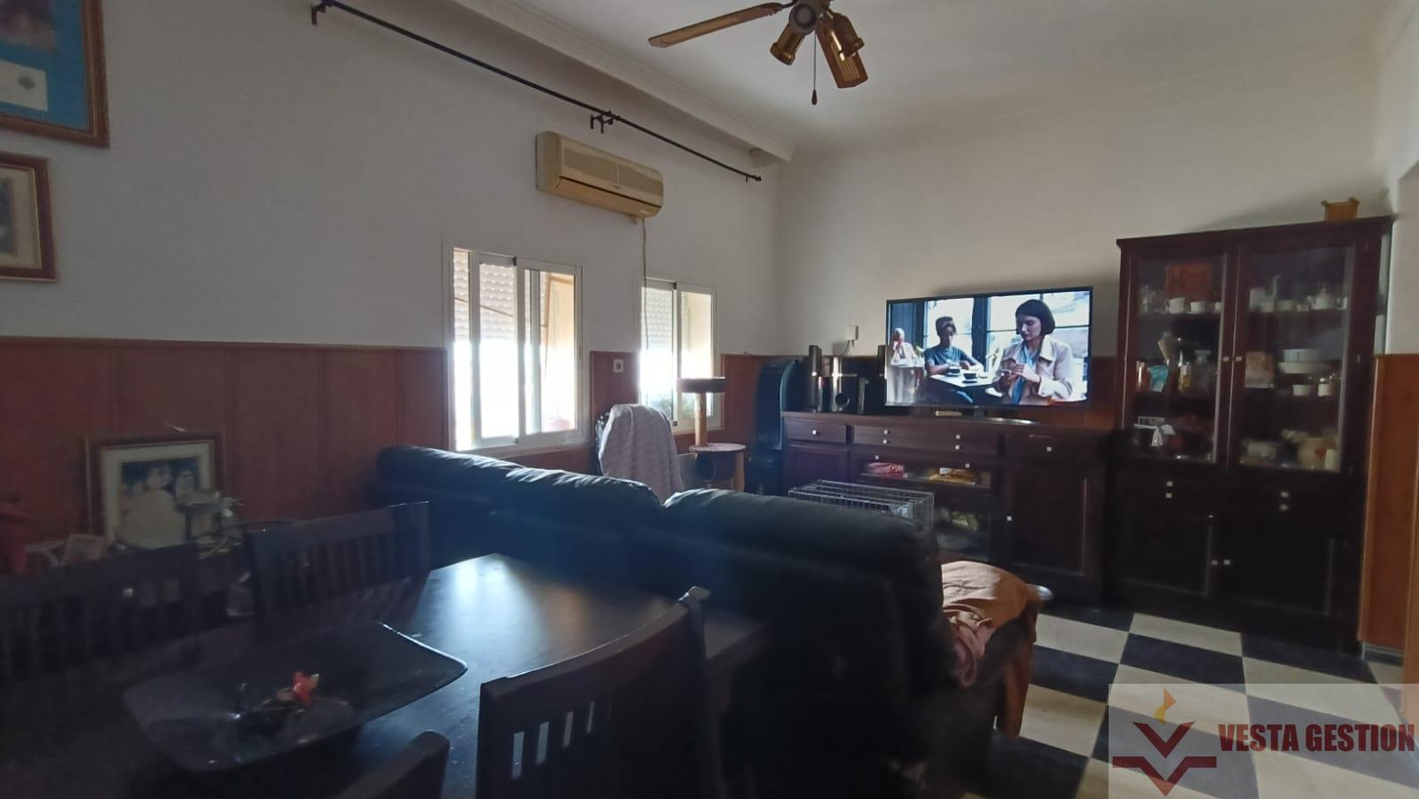 For sale of flat in San Fernando