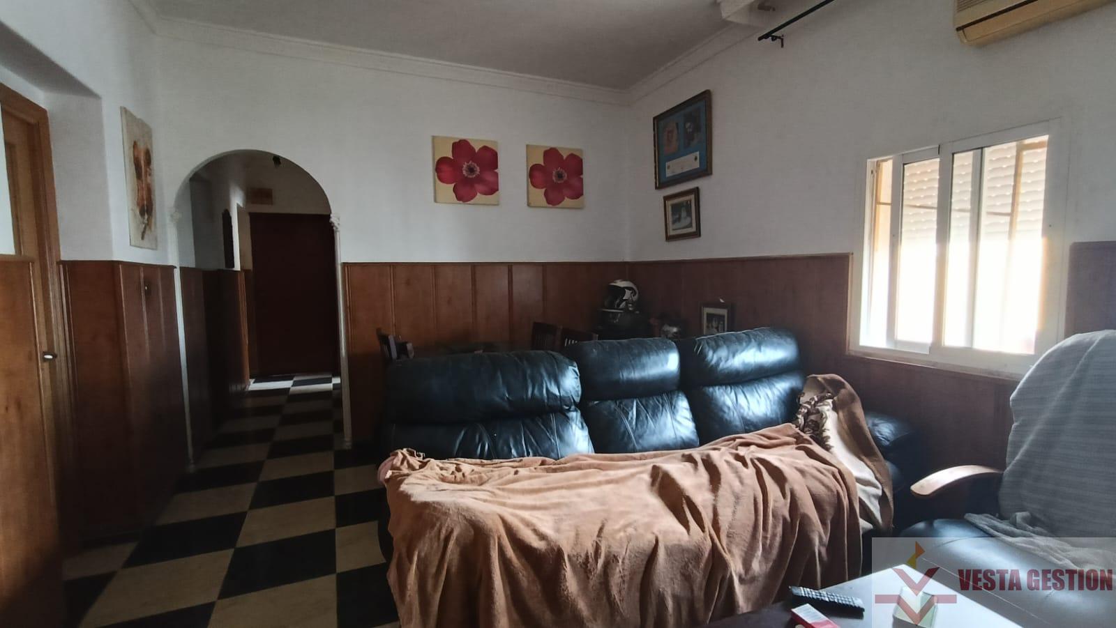 For sale of flat in San Fernando