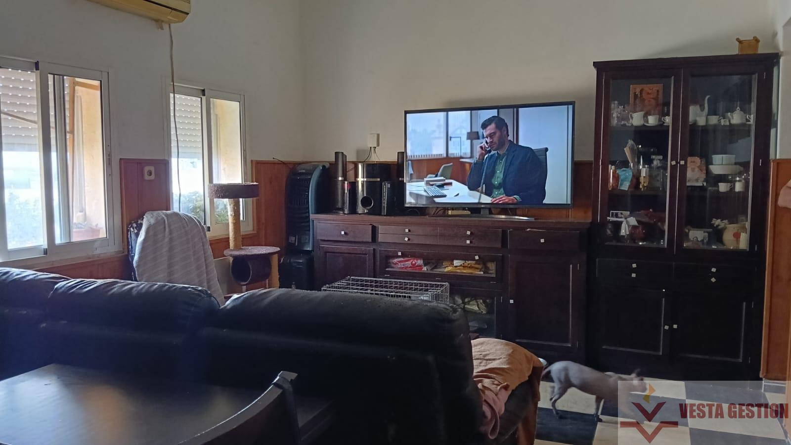 For sale of flat in San Fernando