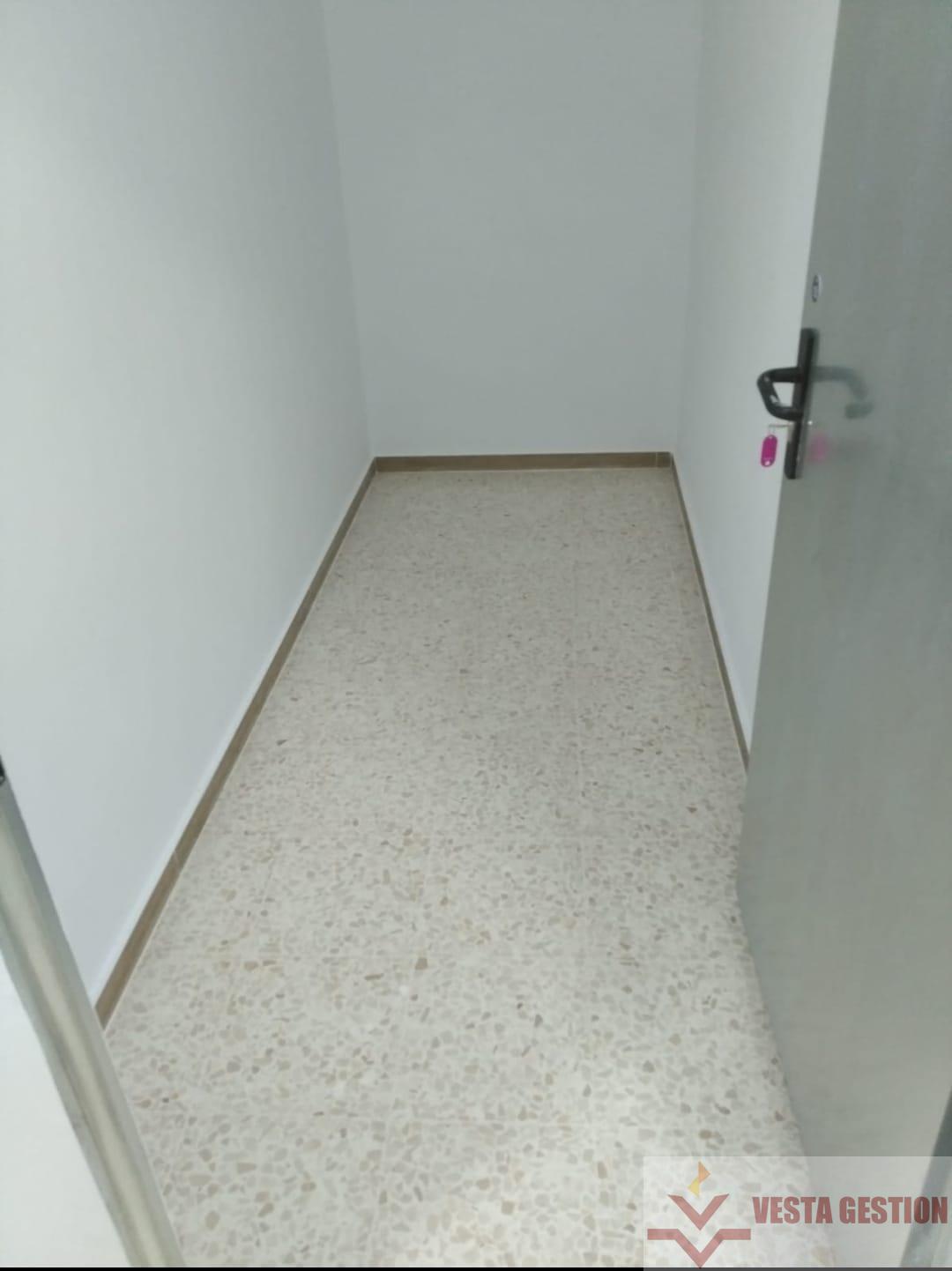 For sale of storage room in Conil