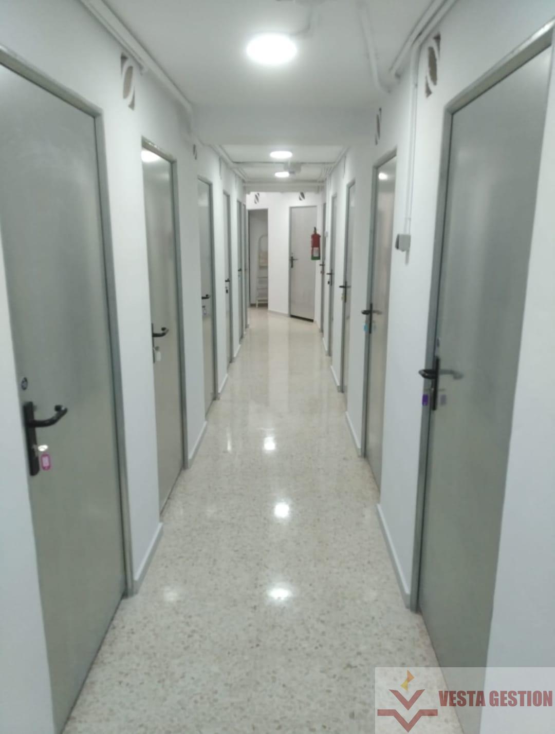For sale of storage room in Conil