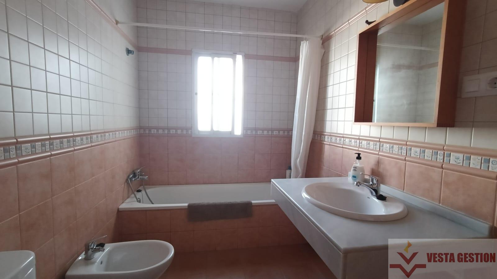 For rent of chalet in Chiclana de la Frontera
