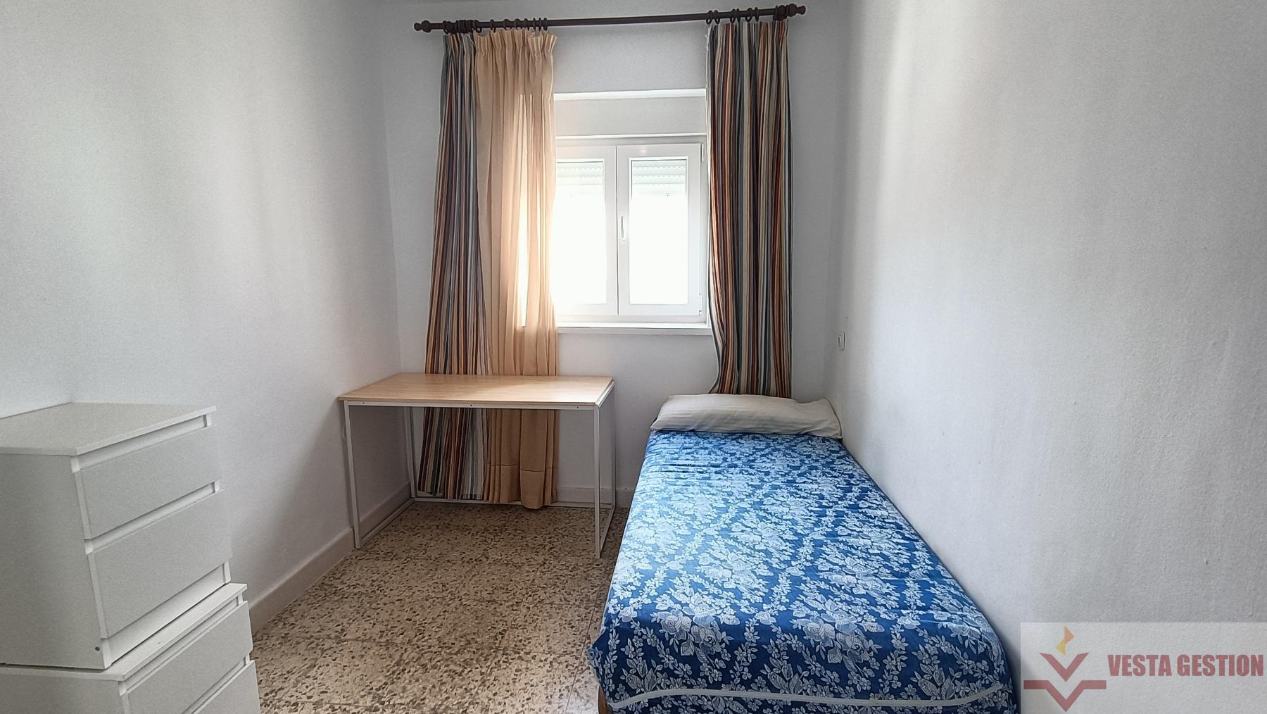 For sale of flat in San Fernando