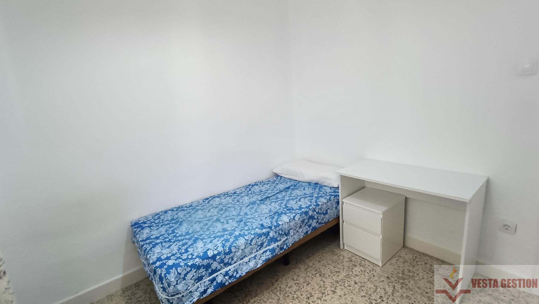 For sale of flat in San Fernando
