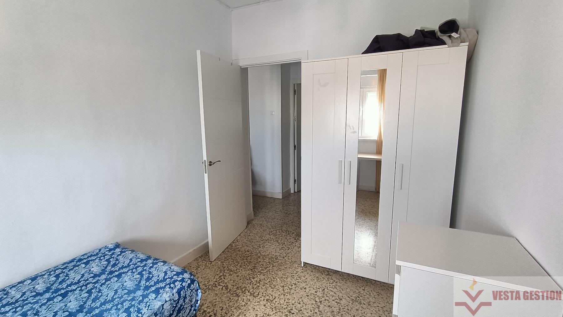 For sale of flat in San Fernando