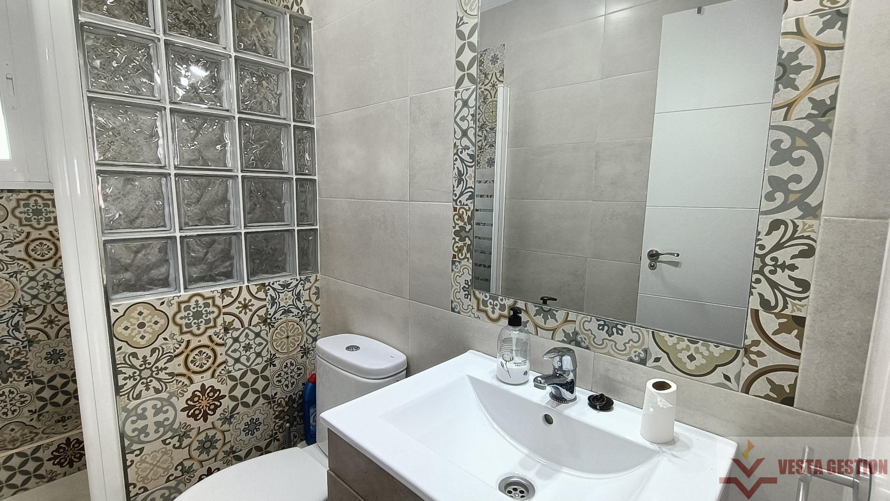 For sale of flat in San Fernando