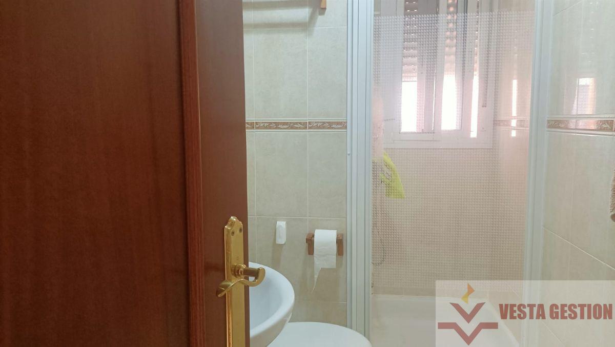 For sale of house in San Fernando