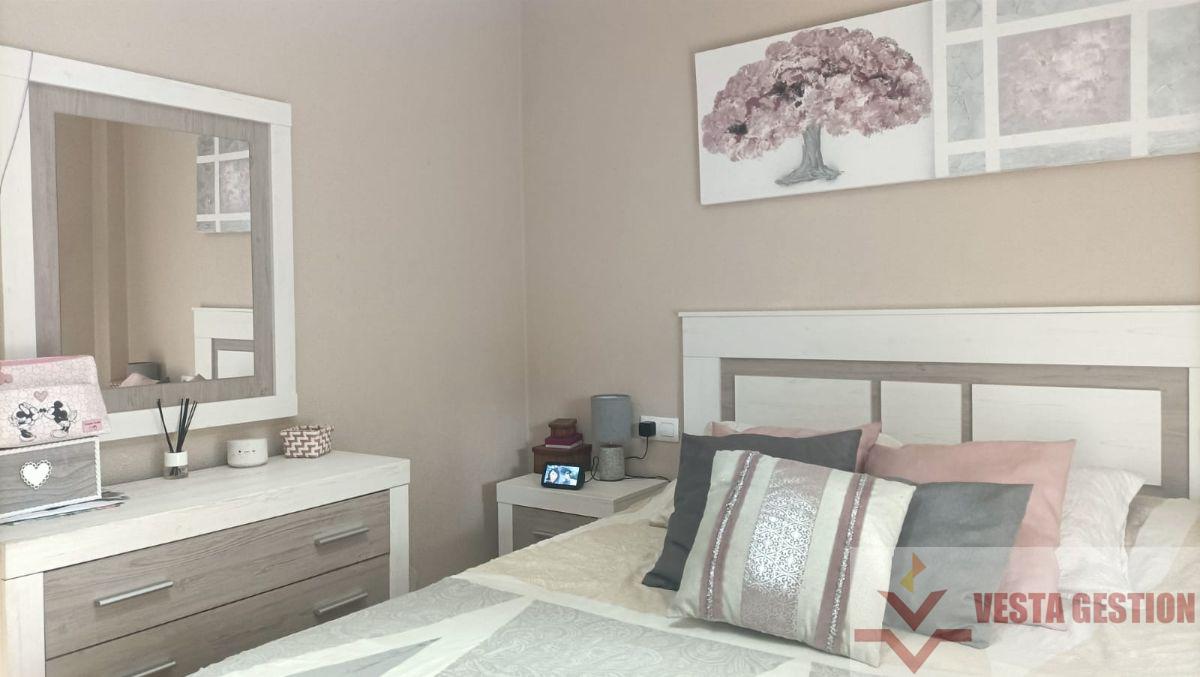 For sale of house in San Fernando