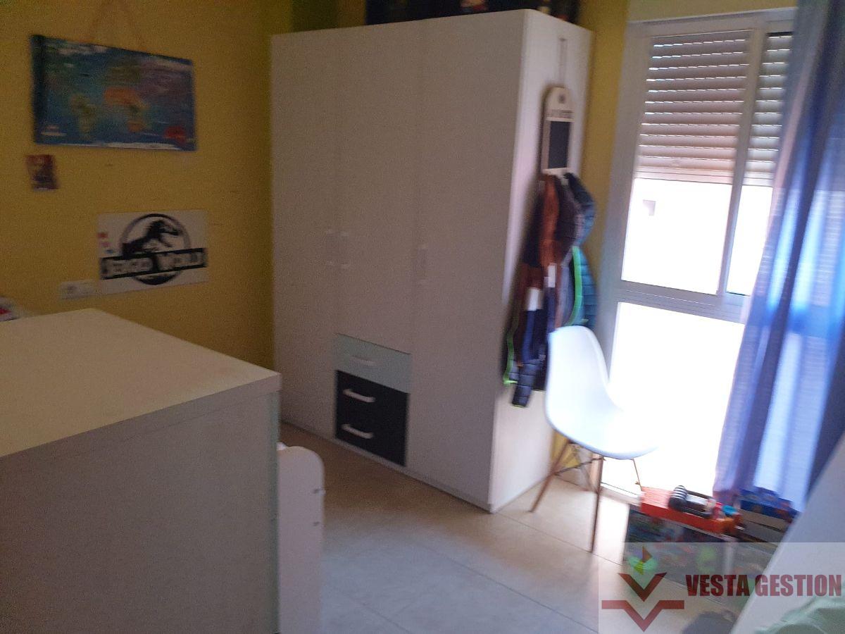 For sale of house in San Fernando