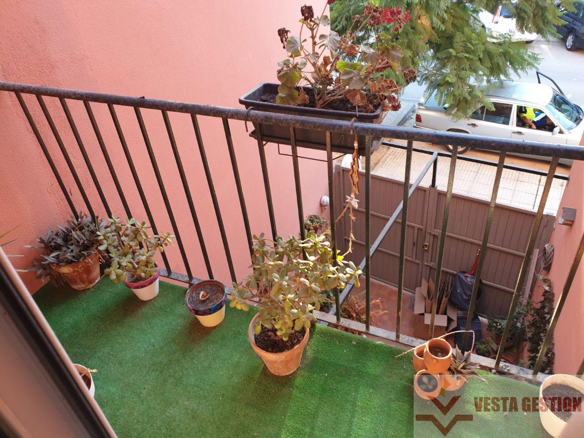 For sale of house in San Fernando