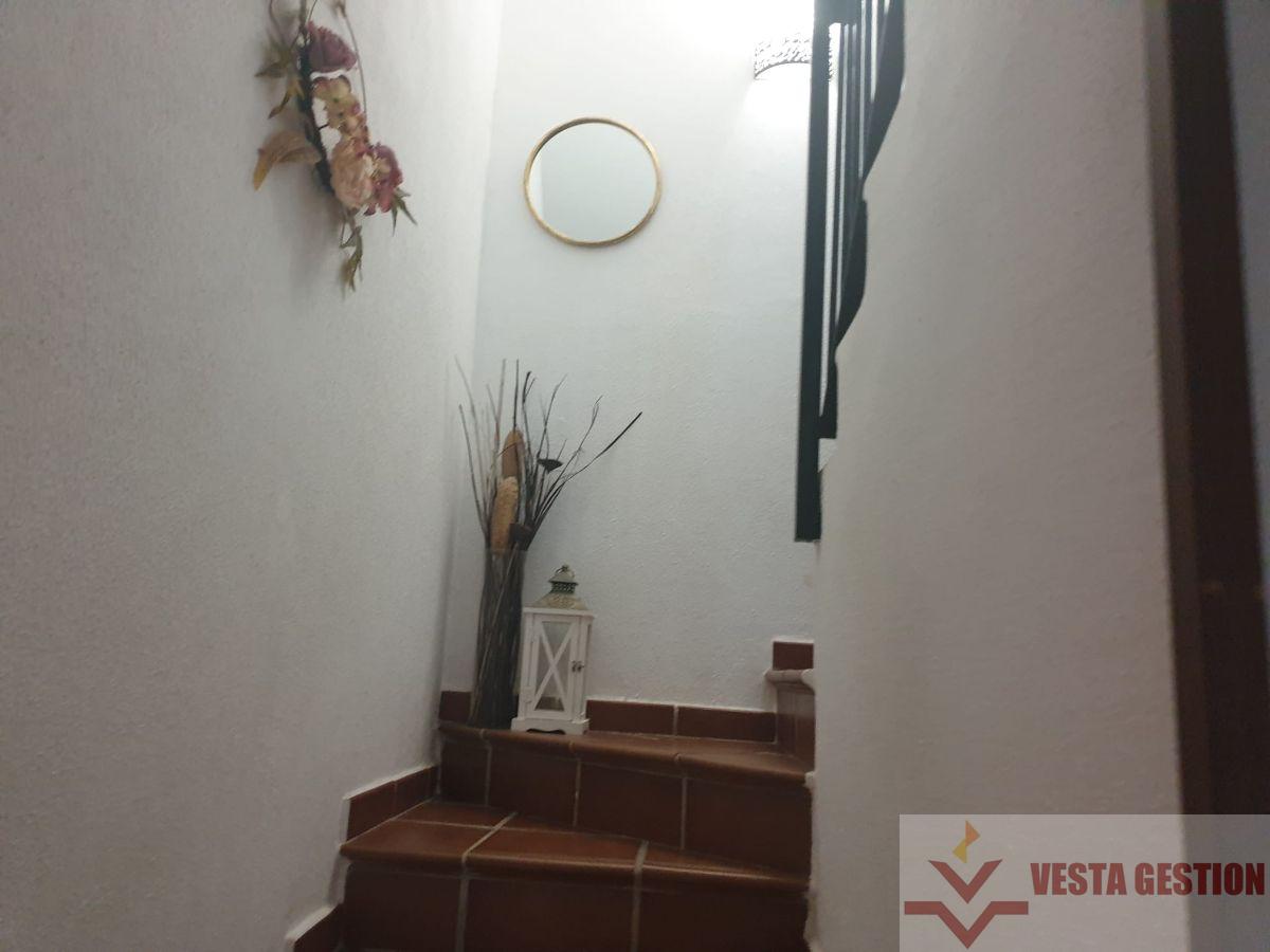 For sale of house in San Fernando