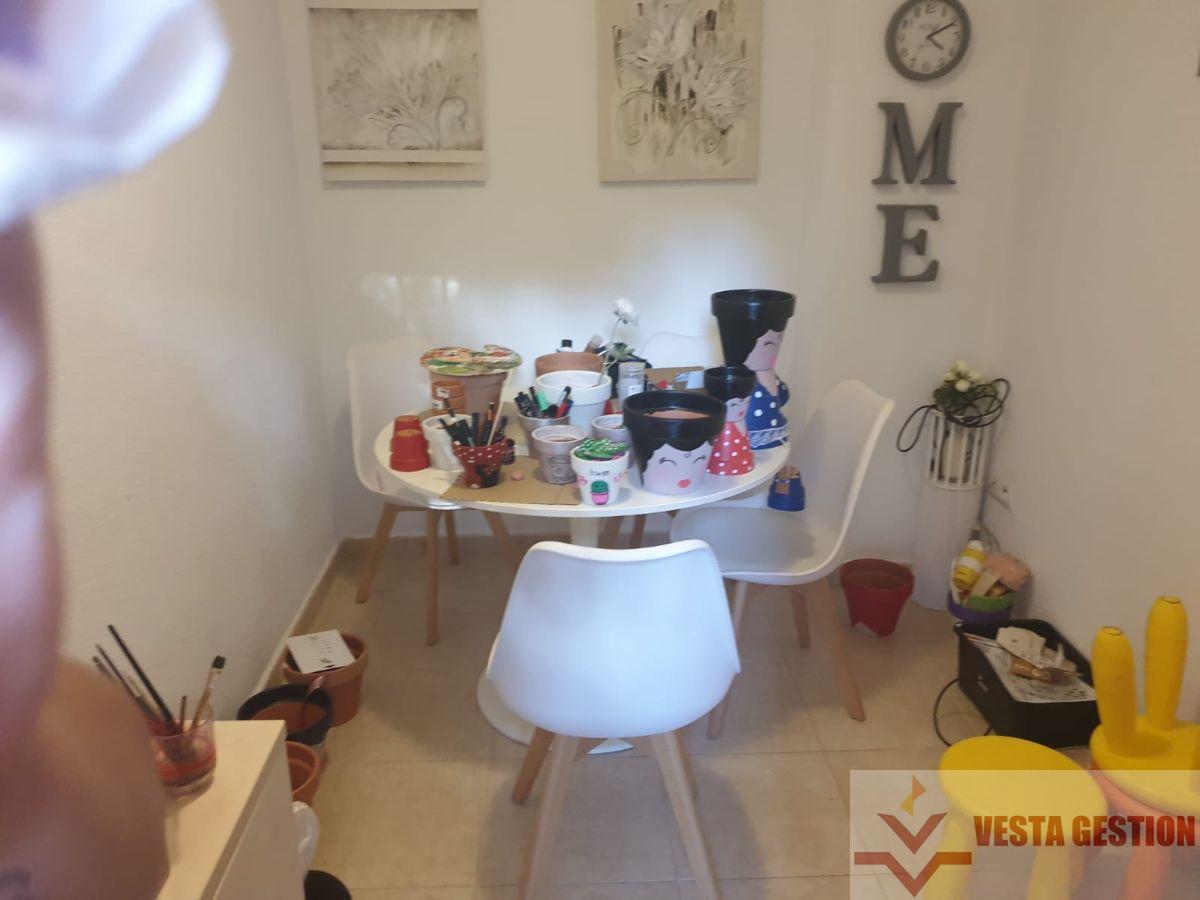 For sale of house in San Fernando