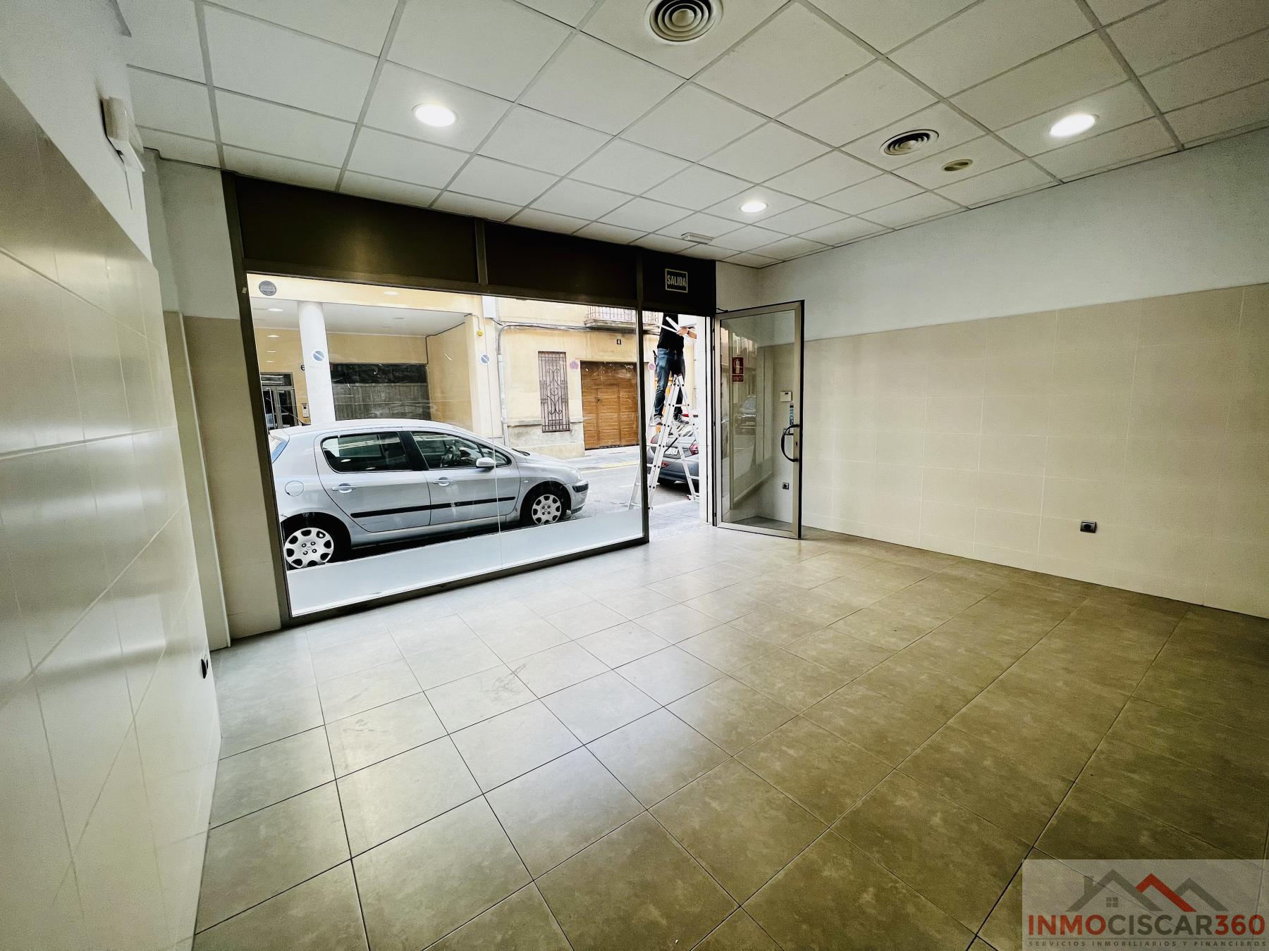 For rent of commercial in Valencia