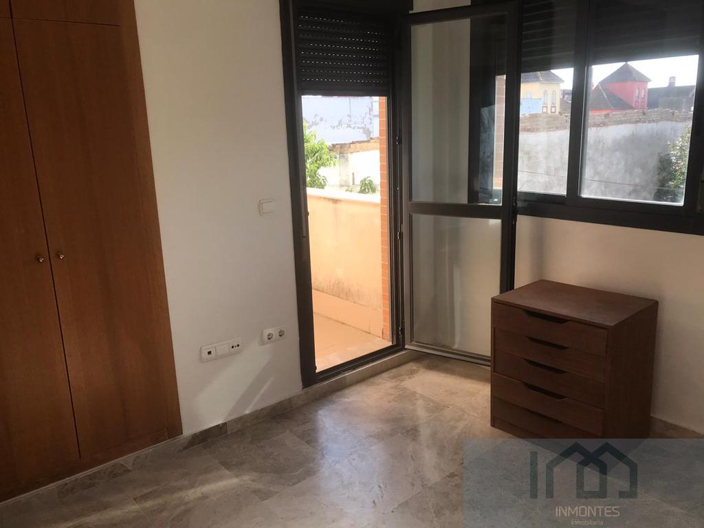 For sale of house in Mairena del Aljarafe