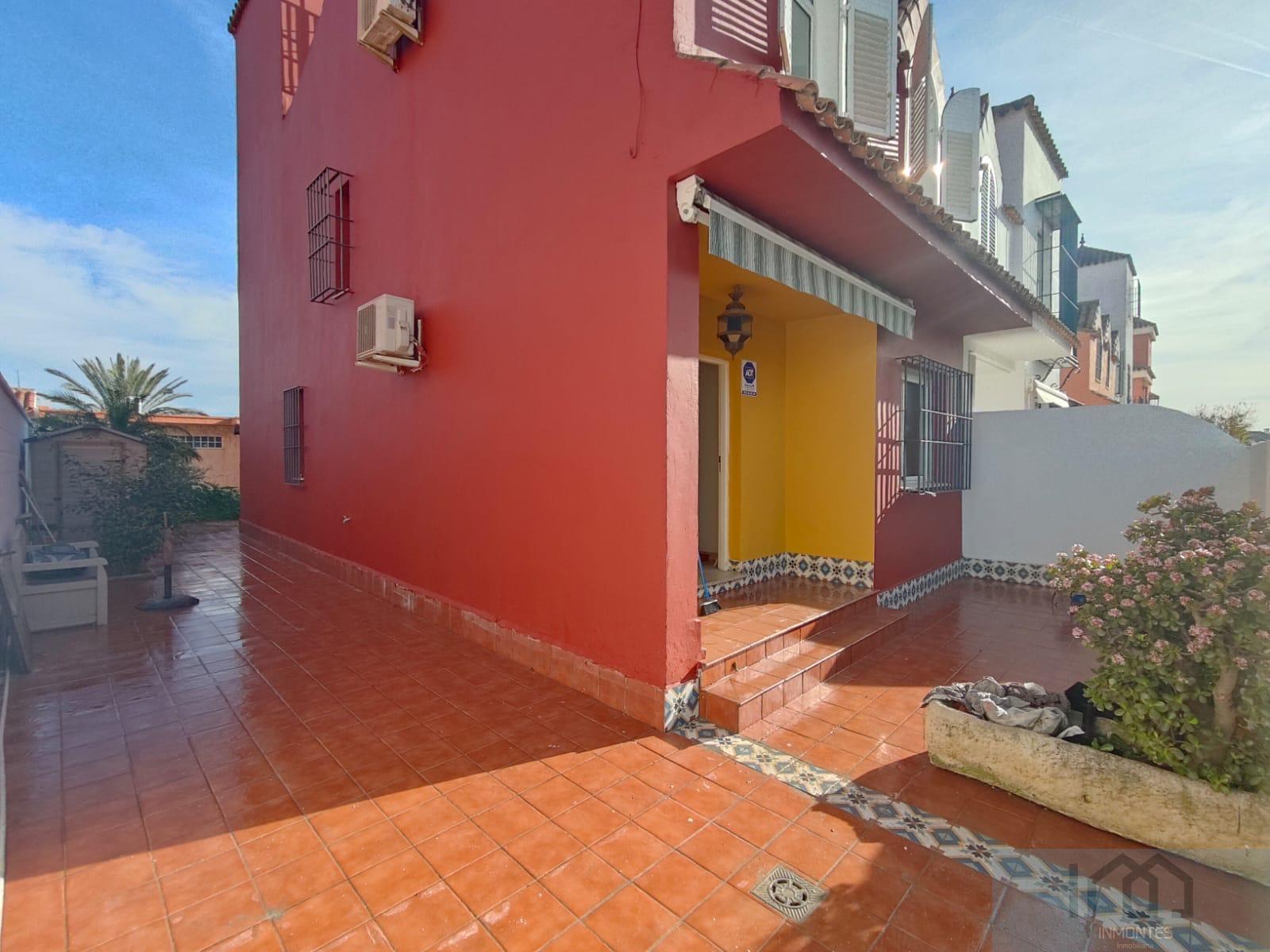 Venta de chalet en Gines