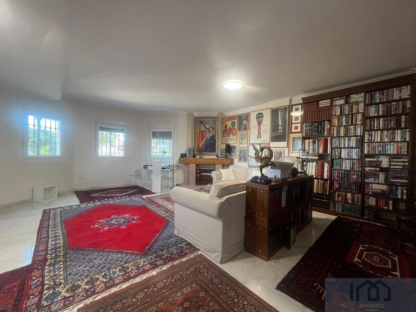 For sale of house in Espartinas