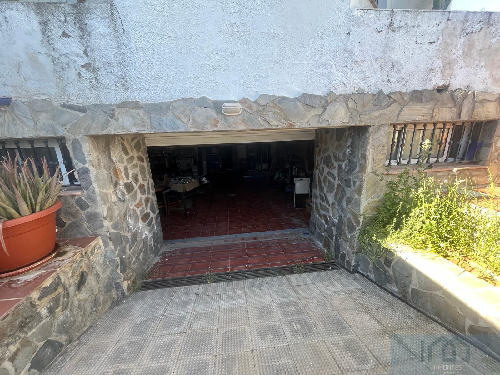 For sale of house in Espartinas
