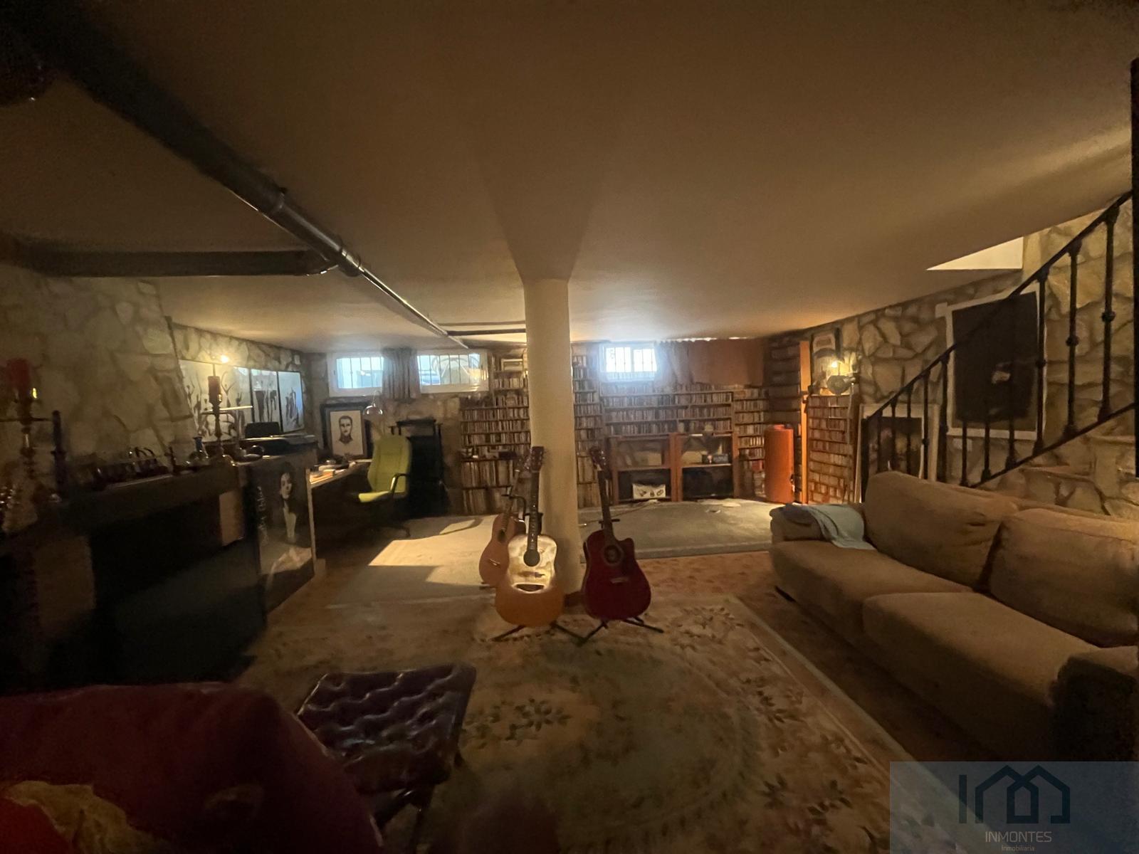 For sale of house in Espartinas