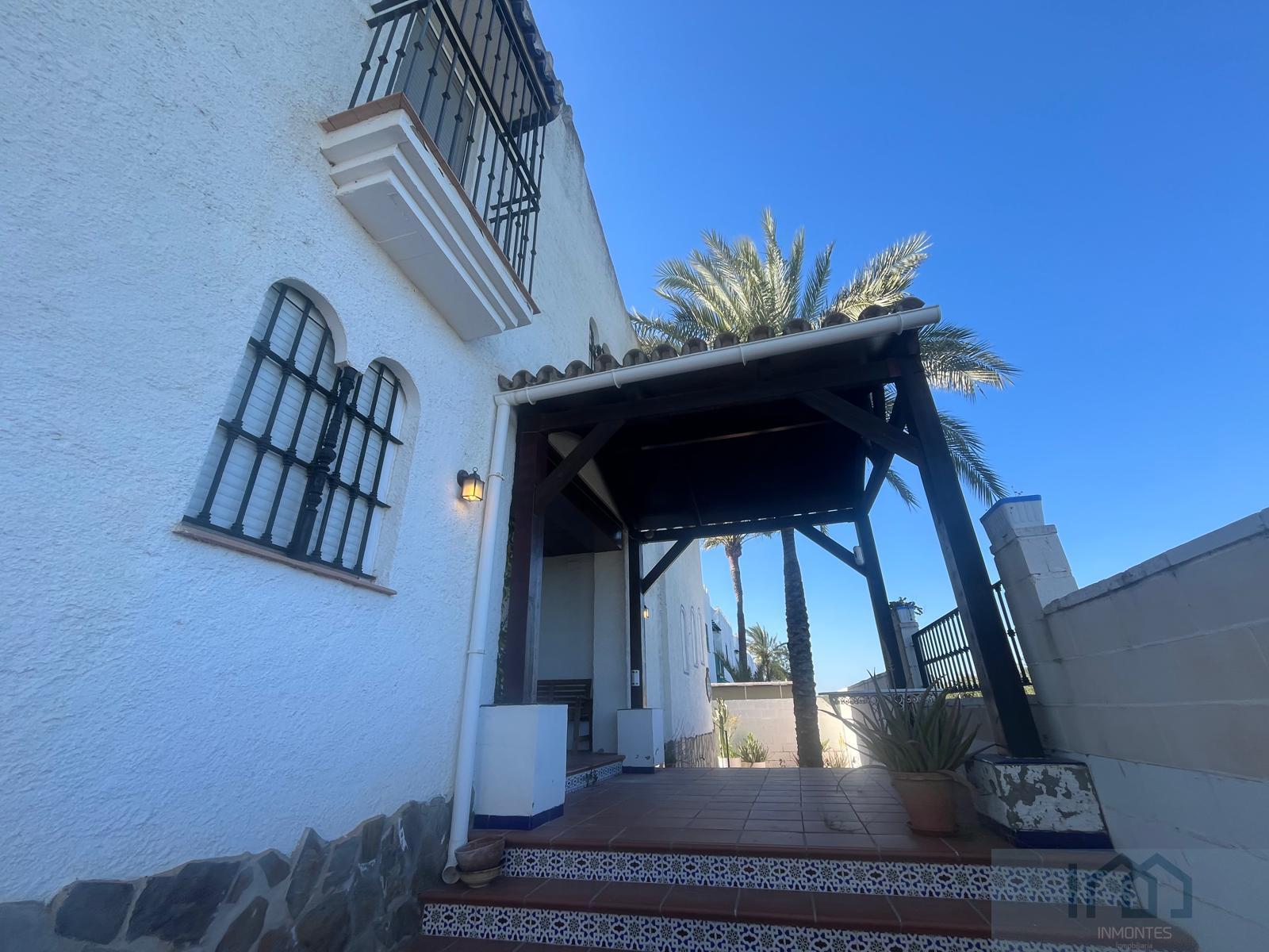 For sale of house in Espartinas