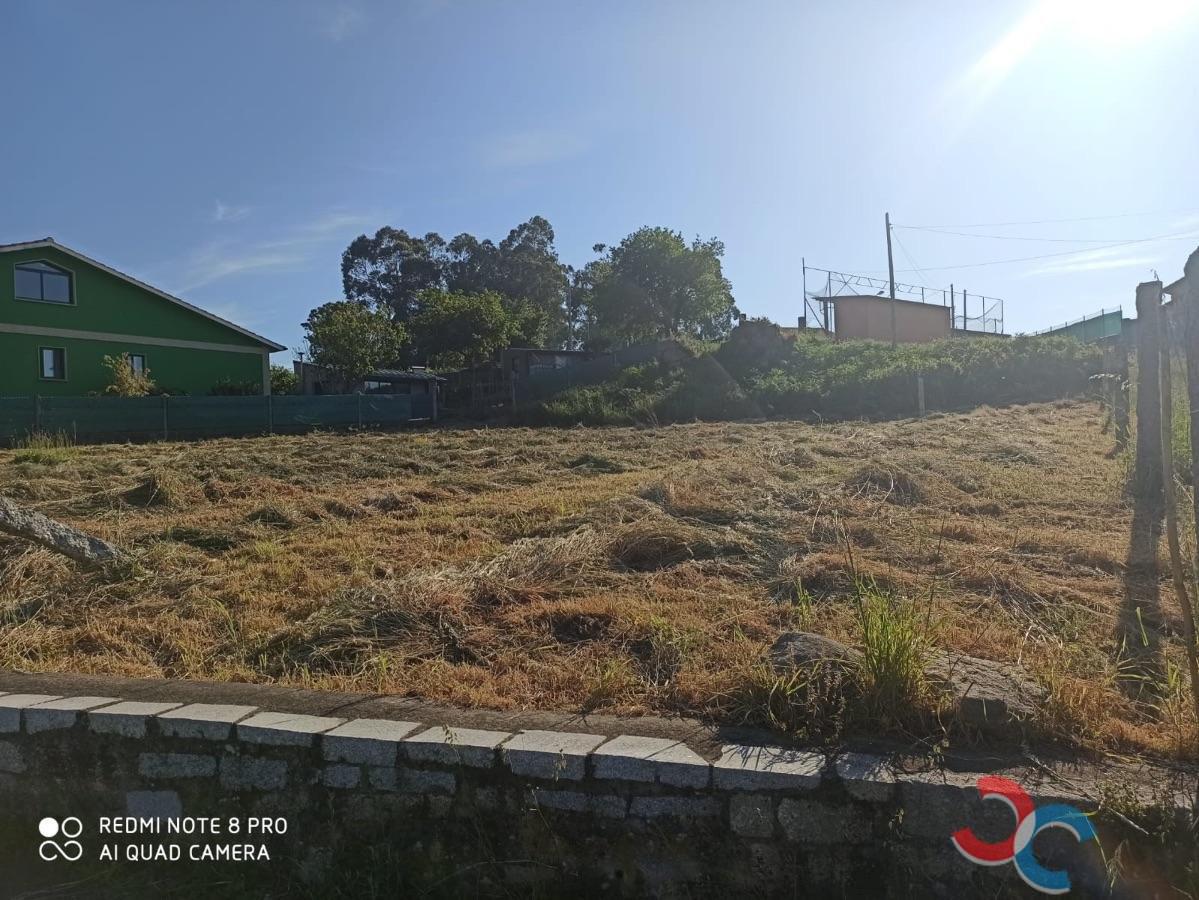 For sale of land in Marín