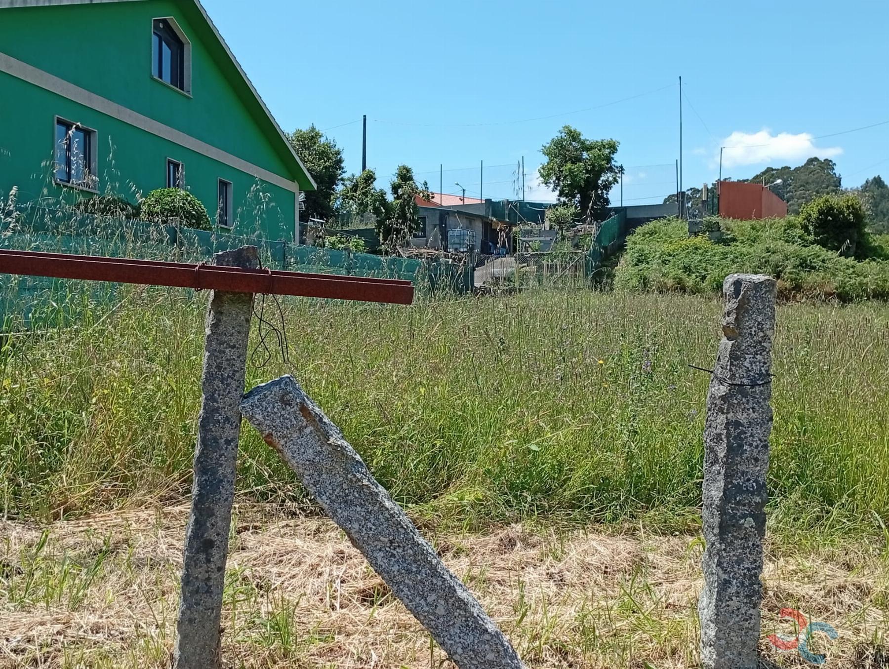 For sale of land in Marín