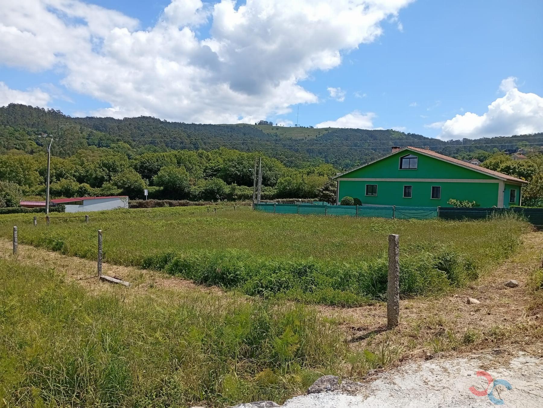 For sale of land in Marín