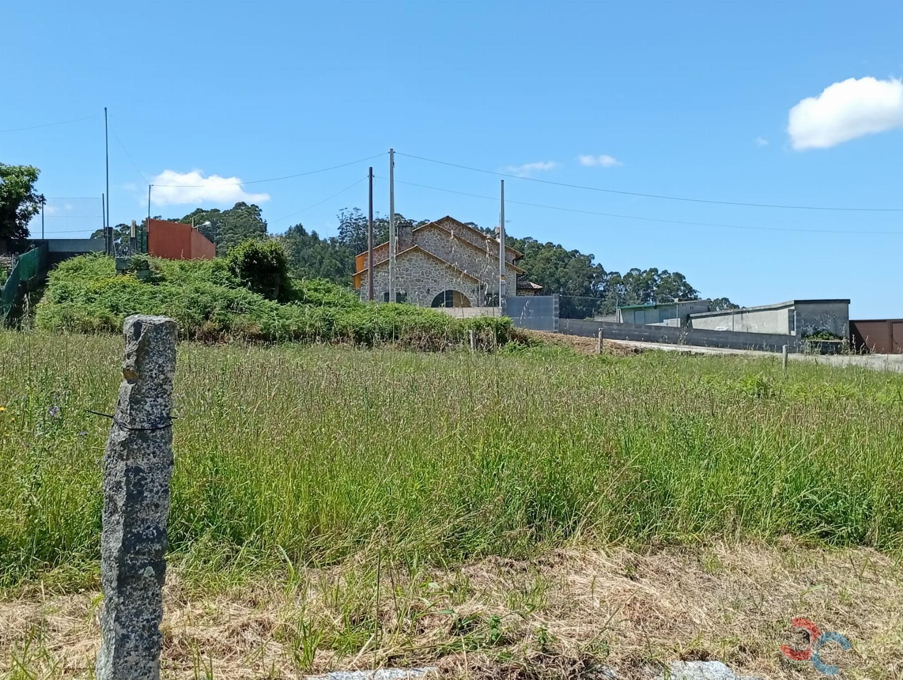 For sale of land in Marín