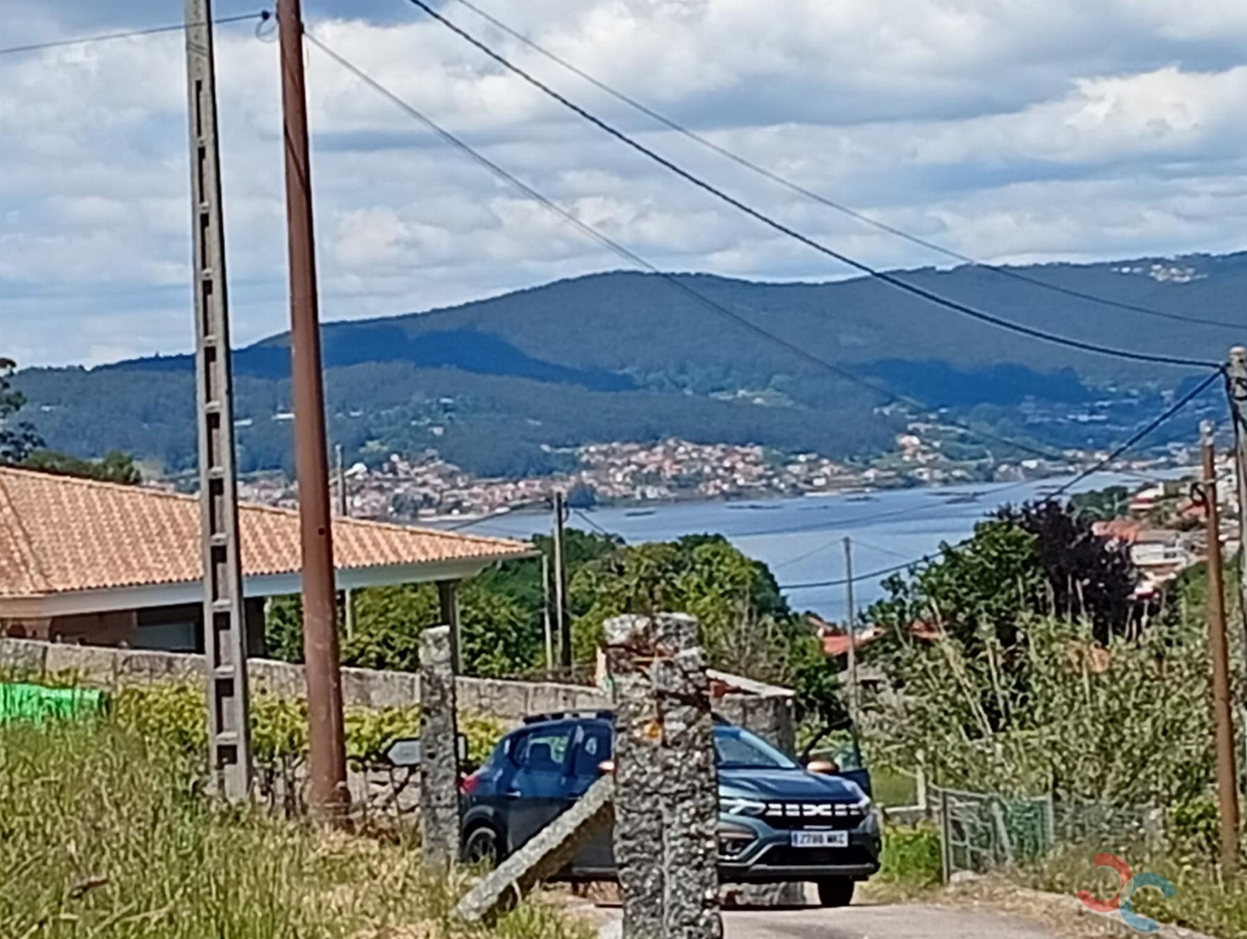 For sale of land in Marín
