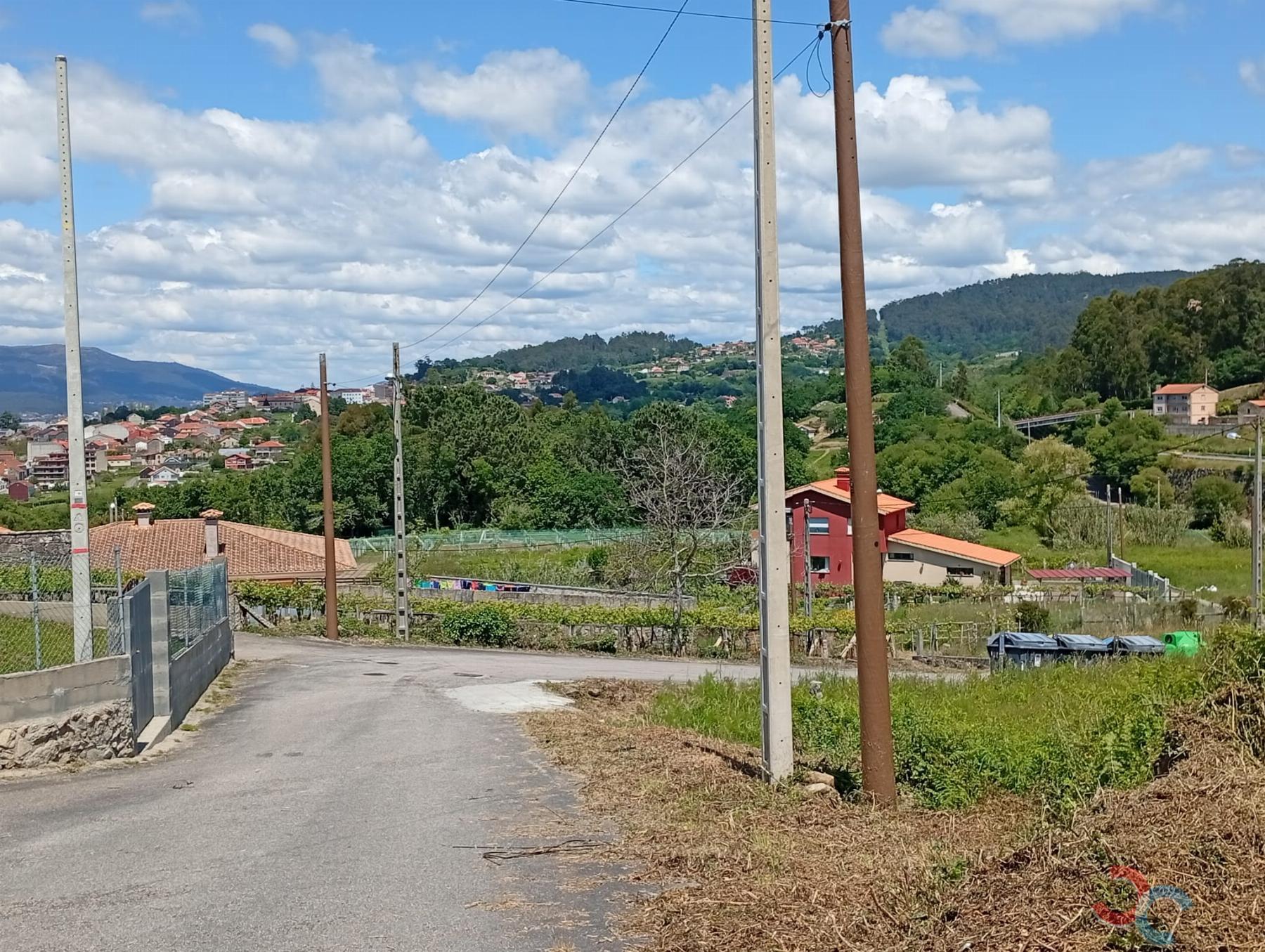 For sale of land in Marín