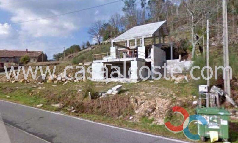 Venta de casa en Cotobade