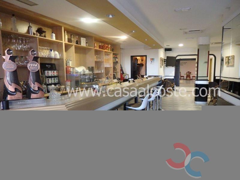 Venta de local en Marín