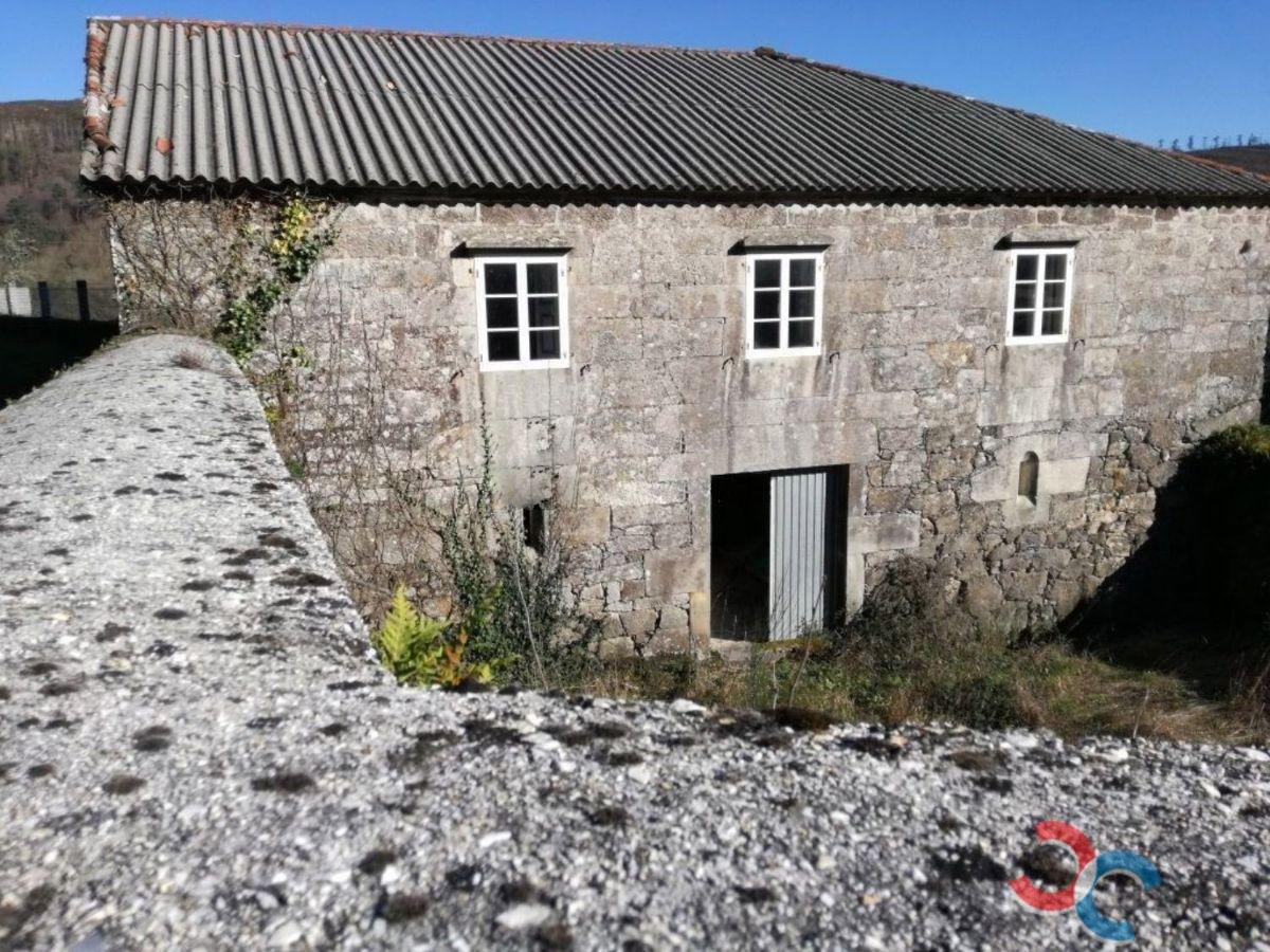 Venta de casa en A Estrada