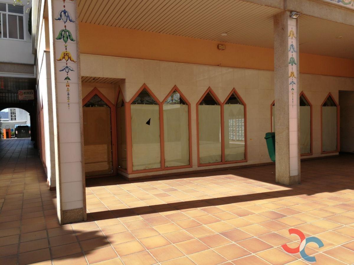 For sale of premises in Marín