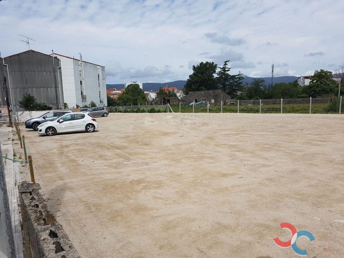 Venta de terreno en Marín