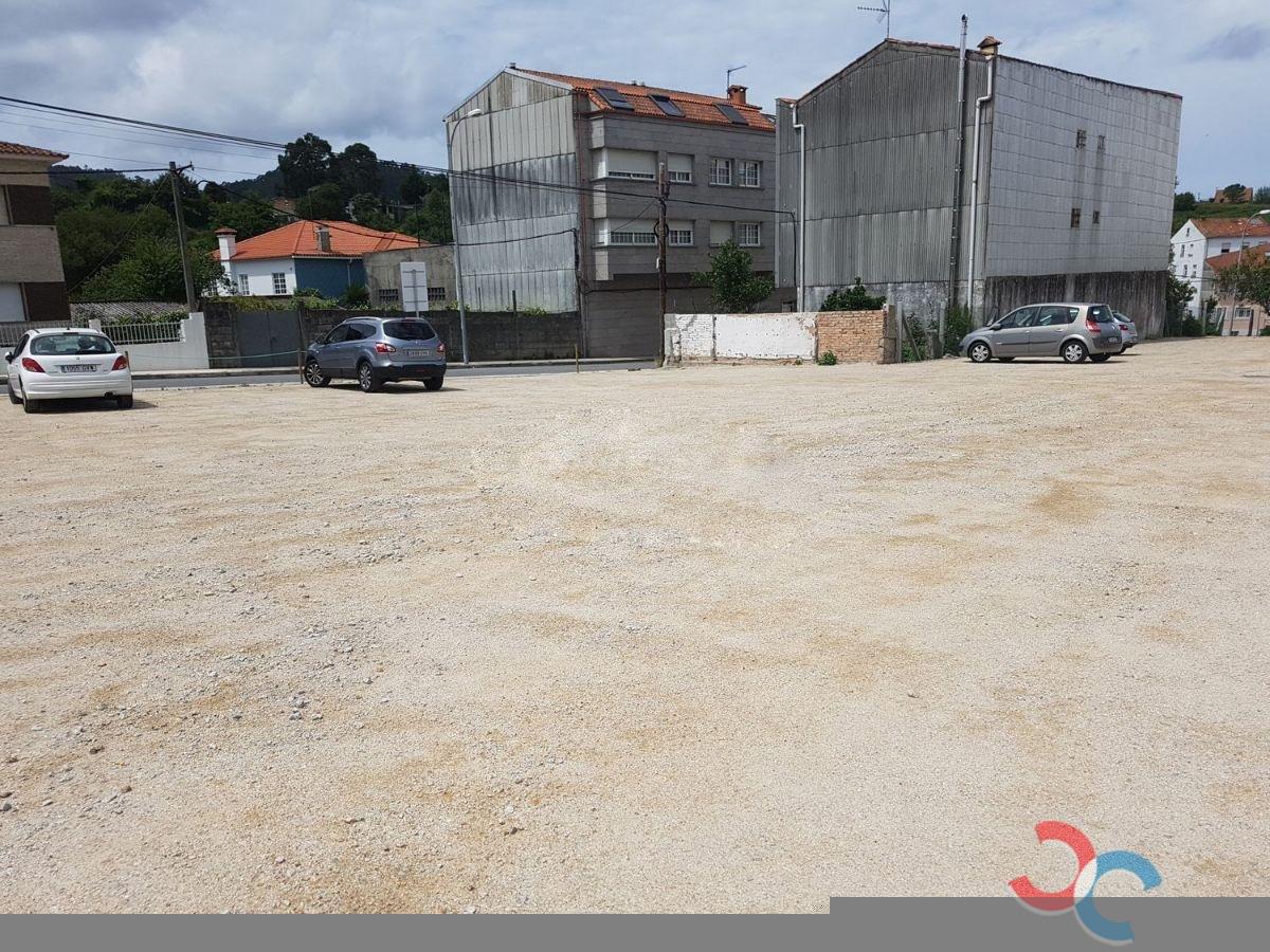For sale of land in Marín