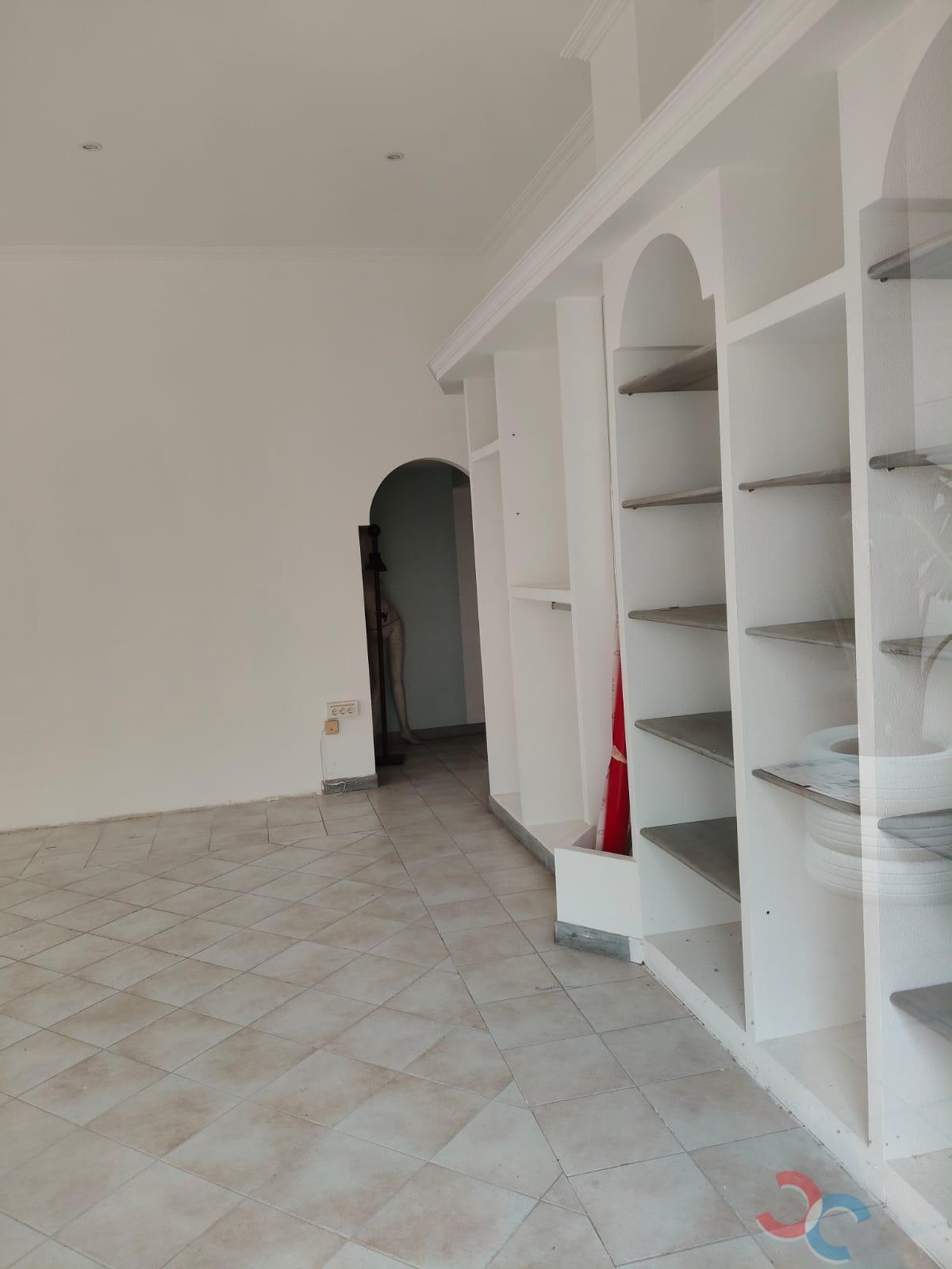 For sale of commercial in Marín