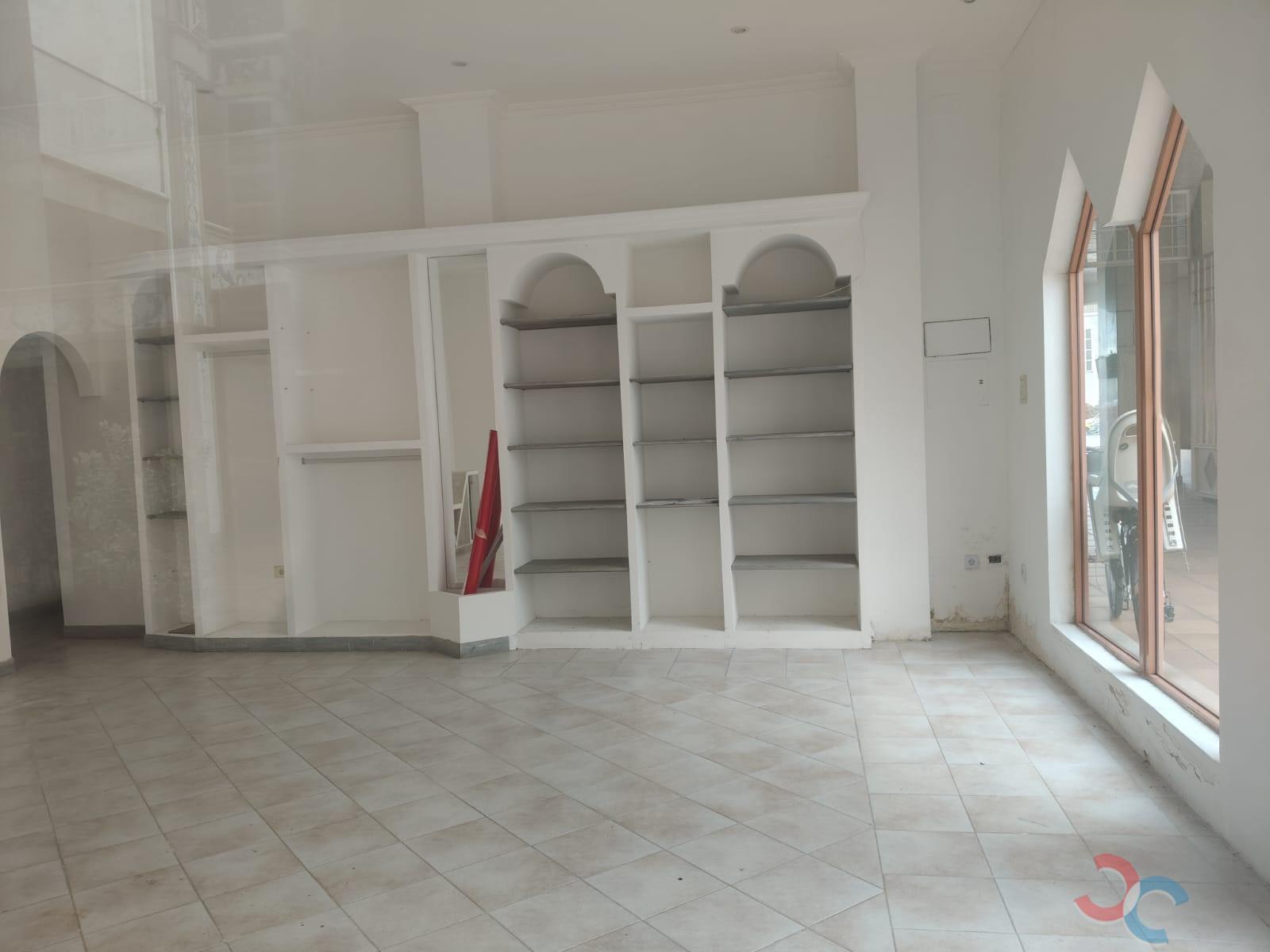 For sale of commercial in Marín