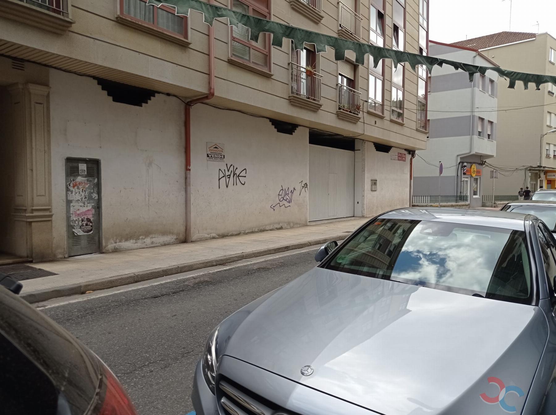 Venda de local comercial em Marín