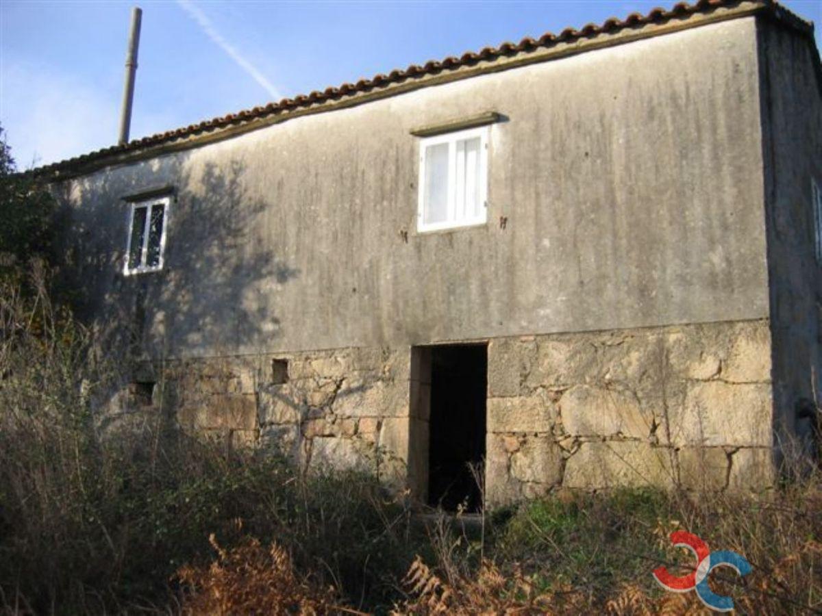 For sale of house in Campo Lameiro