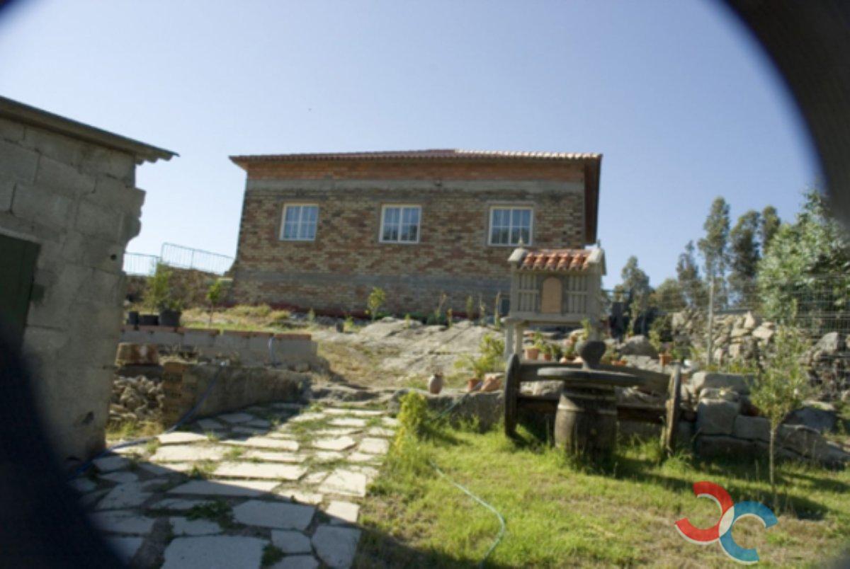 For sale of house in Cotobade