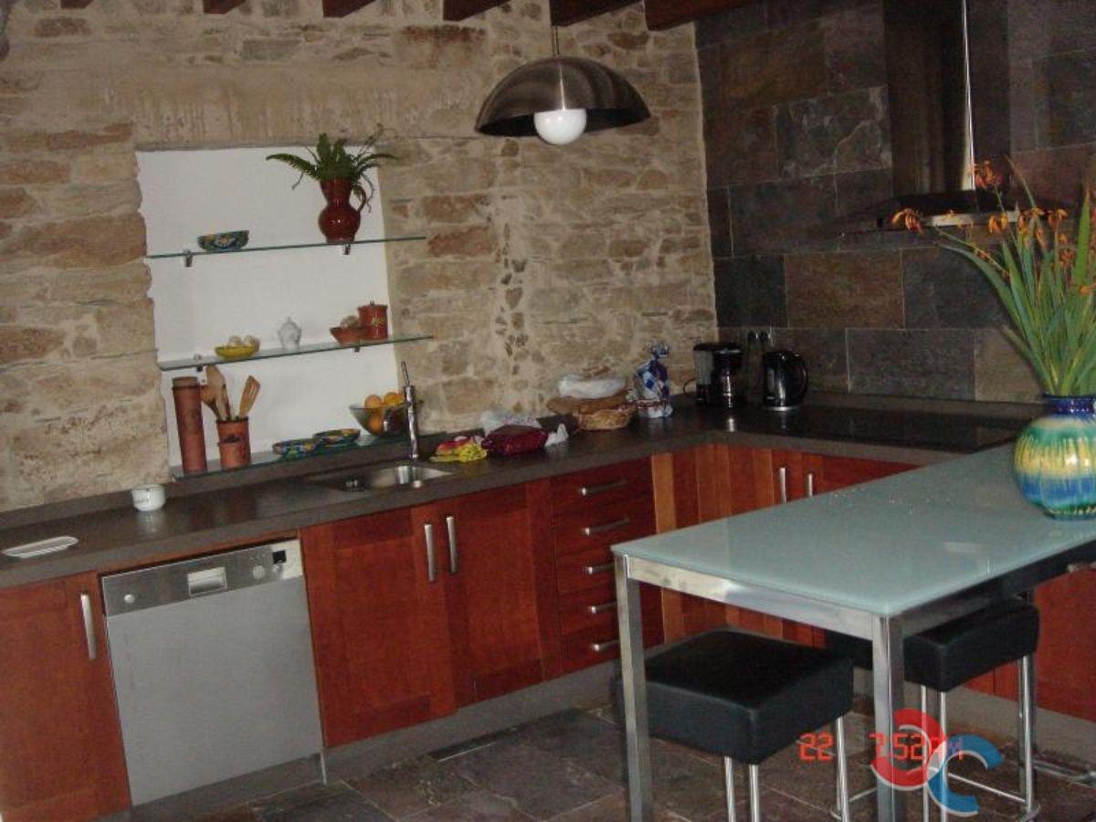 For sale of house in Vicedo O